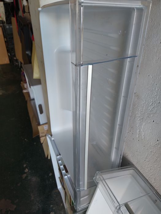 Prateleira e gavetas Hotpoint de 70cm