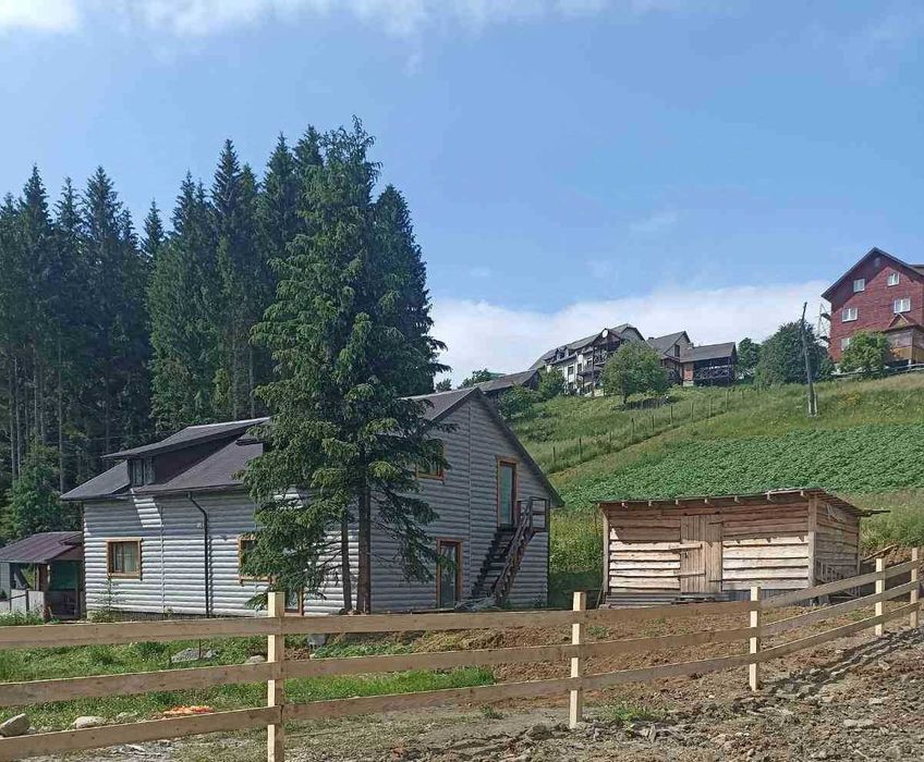 Будинок в Карпатах село Яблуниці Буковель