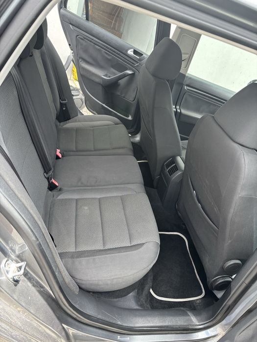 Volkswagen 2010 Full Extras