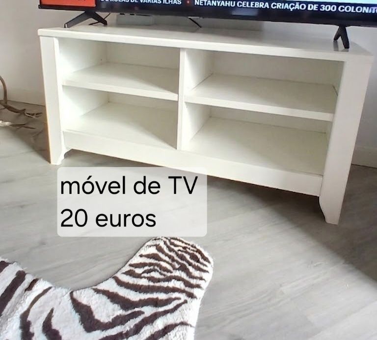 Móveis TV, Estante, cama, espelho