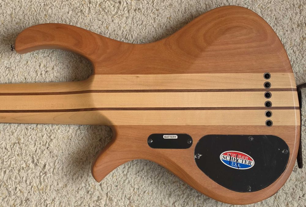 Бас гітара Schecter Riot 6: 43 000 грн. - Бас-гітари Київ на Olx