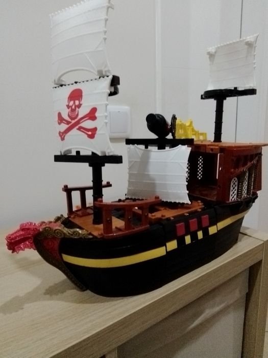 Barco dos piratas