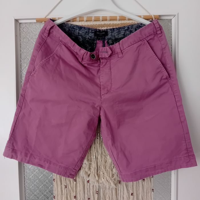 Spodenki 32 Ted Baker  lilia