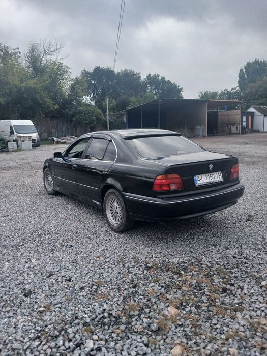 Продам БМВ  520.