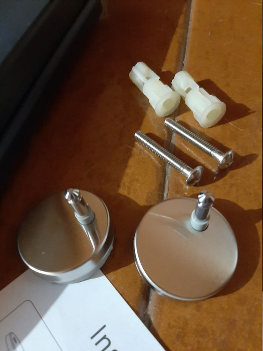 tampa de sanita preta/assento de WC “RAK Ceramics Feeling”