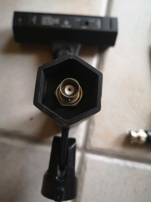 Wzmacniacz do mikrofonu Shure AU830A antena wtyczki