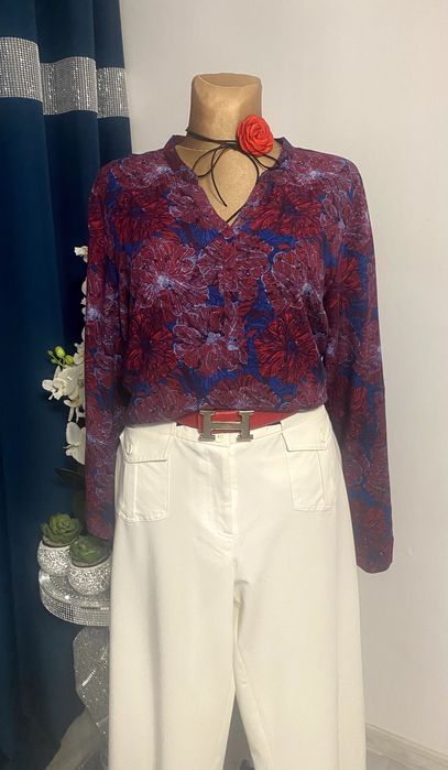 Bluzka nowa marki Janina z wiskozy z pięknym motywem kwiatowym 44-46