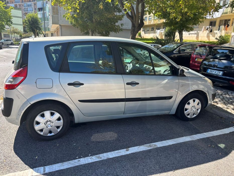 Renault Scénic 2003 | Bom estado | Ideal para primeiro carro
