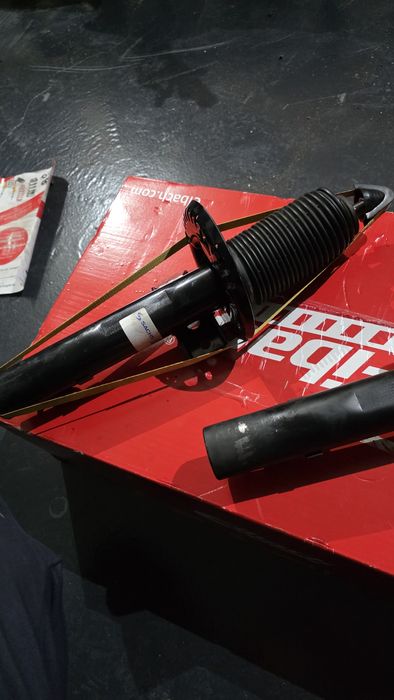 Amortecedores frontais ibiza 6l - Novos