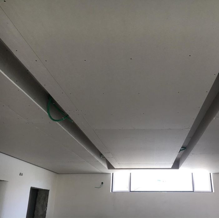 Trabalhos de pladur ( tecto falso , barramento e pintura )