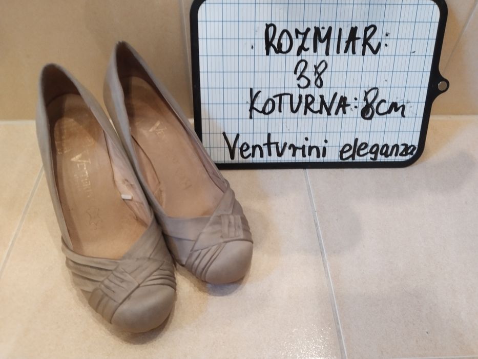 Buty na koturnie rozmiar 38