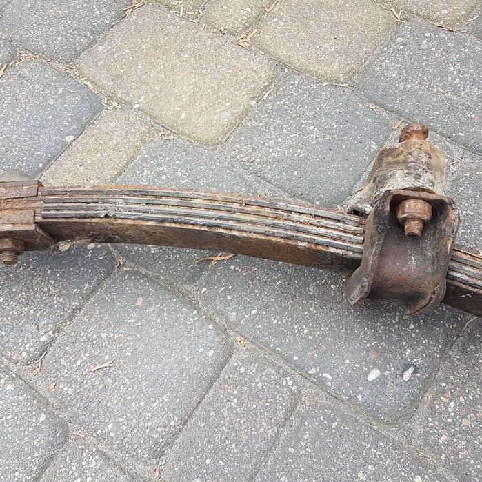 resor uchwyt mocowanie wspornik fiat 126p maluch oryginał po 13 tys km