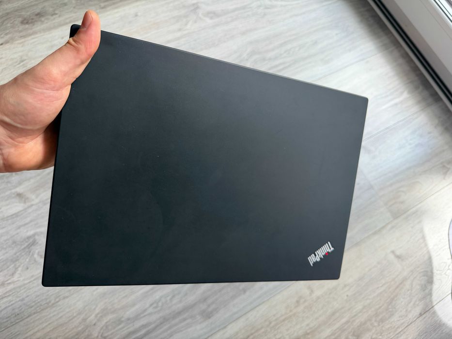Laptop Lenovo Thinkpad P14S gen 2 - AMD Ryzen 7 PRO 5850U + Windows 11 PRO