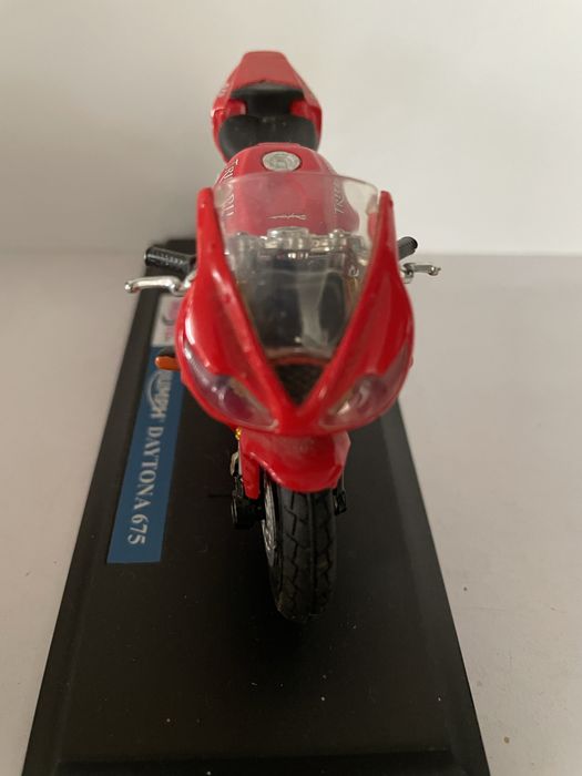 Mota miniatura Maisti