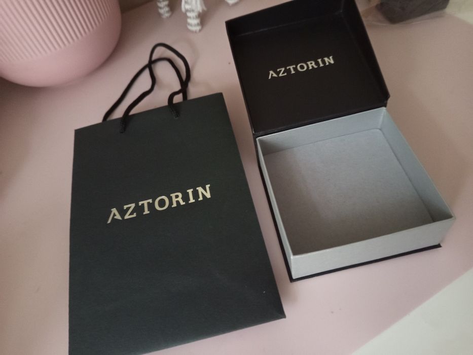 Torebka i pudełko na biżuterię Azotrin