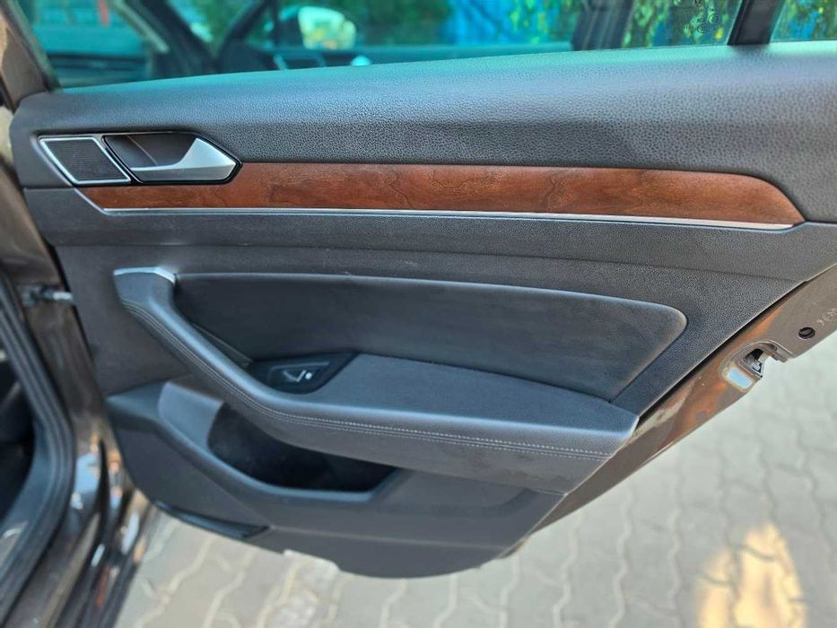 Volkswagen Passat 2018 VIN WVWZZZ3CZJE192610 фото оголошення 23 з 24
