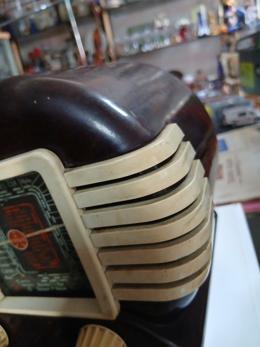 Tesla Talisman 307 U Radio raro antigo