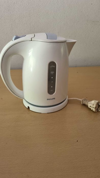 Vendo jarro elétrico usado em ótimo funcionamento