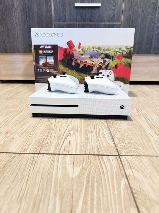 Xbox One S | 1 TB | 2 Pady