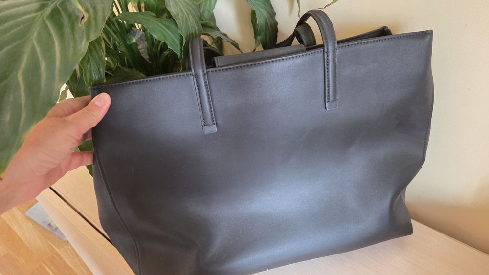 Продам  сумку Calvin Klein. Оригінал