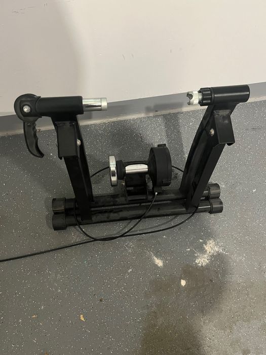 Trenażer Eyen Magnetic Sport