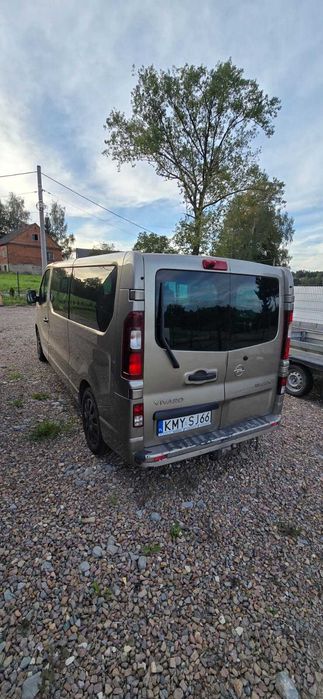 Opel Vivaro 2017 uszkodzony
