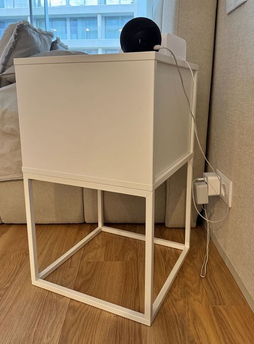 2 mesas de cabeceira (ikea)