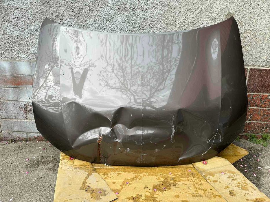 Капот битий Mitsubishi Outlander Міцубіші аутлендер Америка