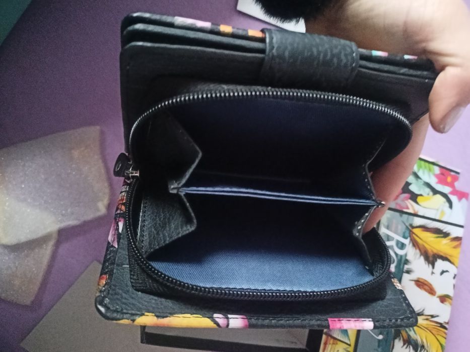 Sprzedam nowy portfel firmy Rovicky