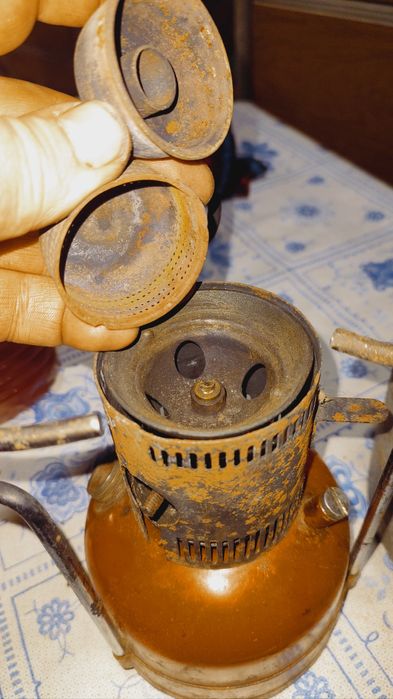 Два примуса шмель .СССР б.у