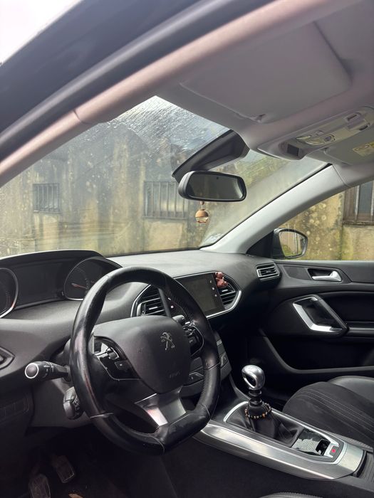 Peugeot 308 1.5BlueHDI — photo 4