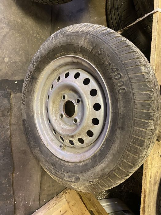 Продам дві запаски з майже новою ризиною R13