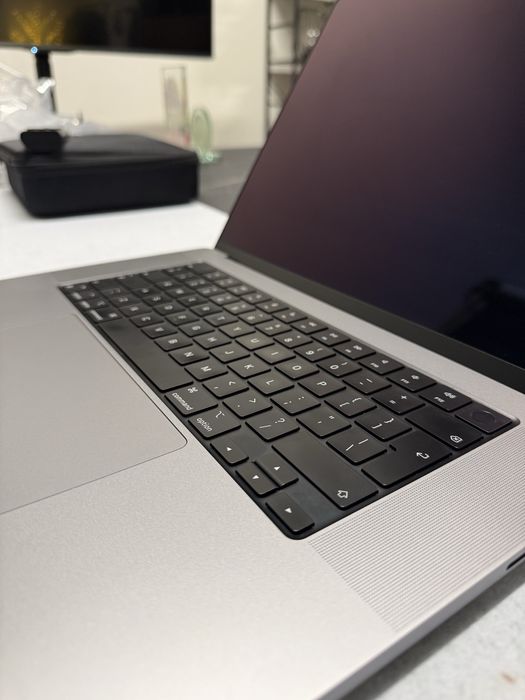MacBook Pro M1Pro 32gbRam  16’