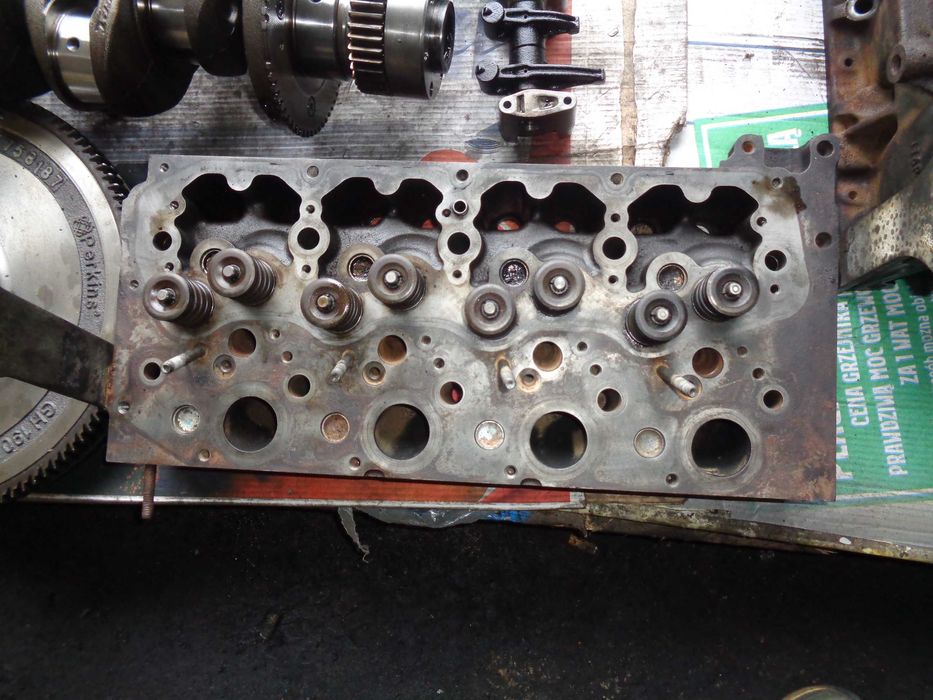 Głowica silnika PERKINS 854F-E34T Perkins JT / EFPXL03.4BPC + części