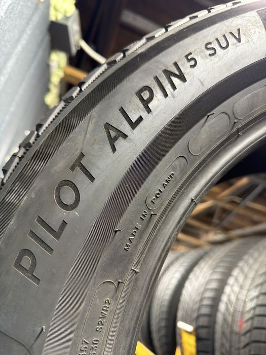 255/55 r18 Michelin Pilot Alpin 5 SUV 2штуки