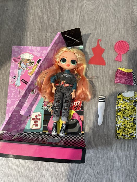 Оригінальна лялька