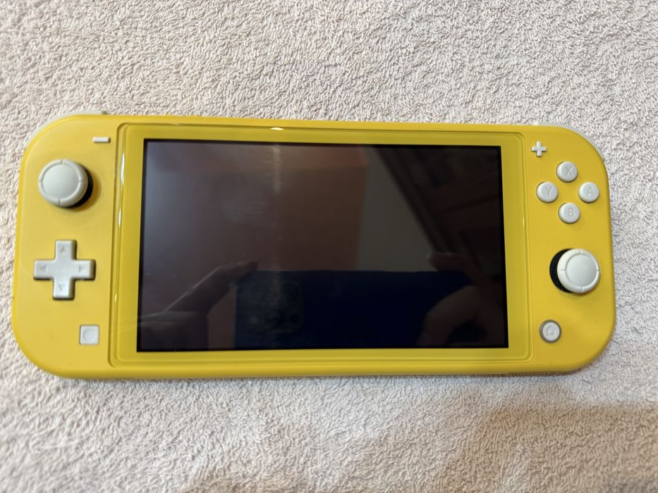 Nintendo Switch Lite Yellow
