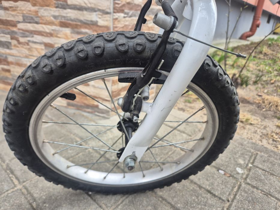 Btwin 100 inuit koła 16 cali