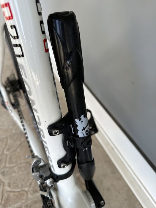 Bicicleta de estrada em carbono - Muitos extras