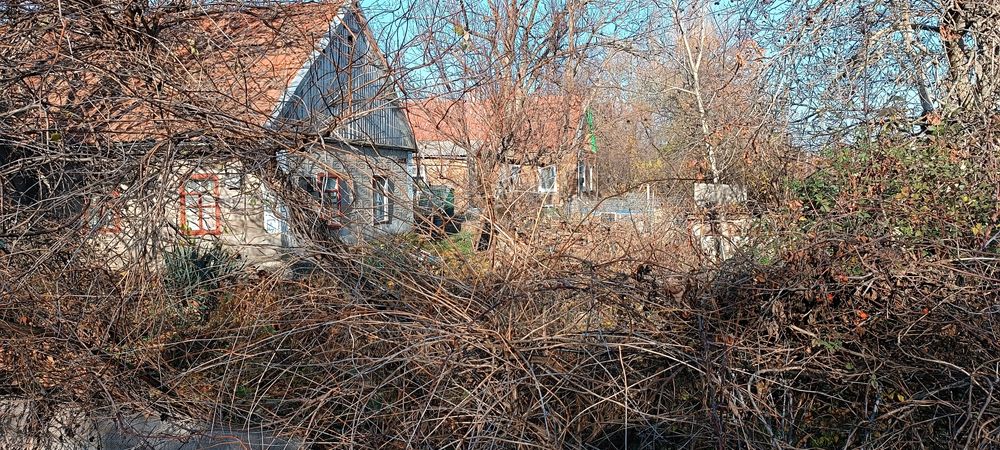 Продам або здам будинок з приватизованою ділянкою