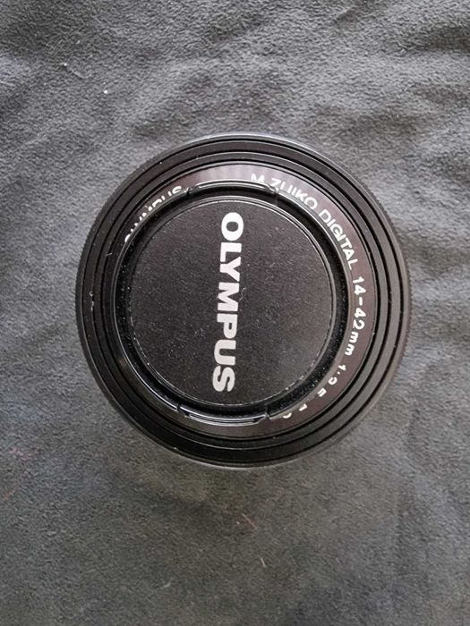 M.Zuiko Digital ED 14-42 mm F3.5-5.6 EZ Pancake (preto)