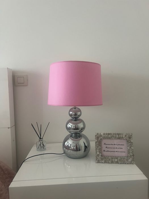 Abajur rosa novo