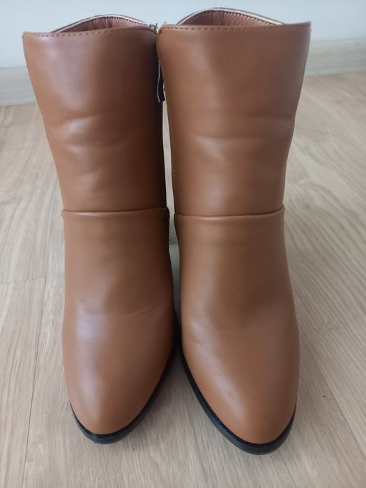 Buty za kostkę,  na słupku,  camelowe, 36