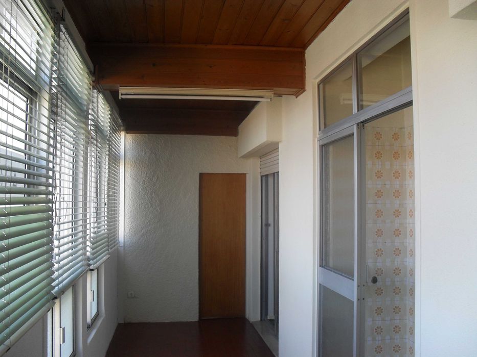 Apartamento T2 Rua Professor Mira Fernandes, lote 1585