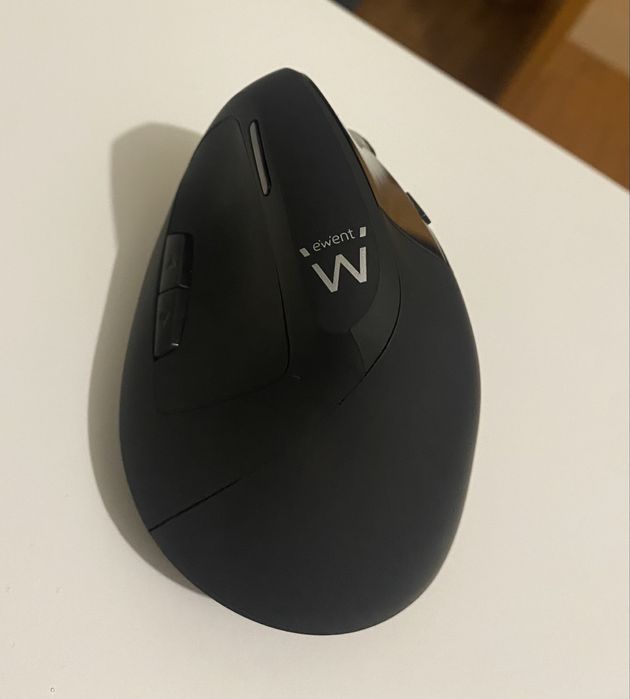 Brand-new vertical wireless mouse, black – never used – 2 units available64584417623939123