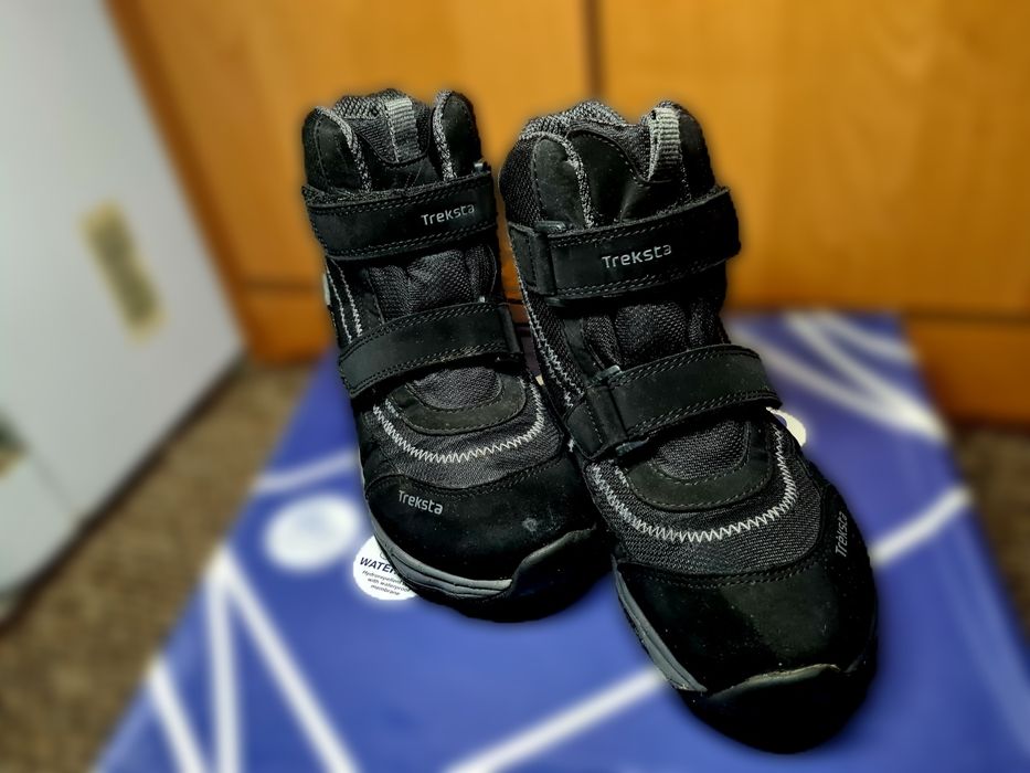 Зимові черевики для хлопчика