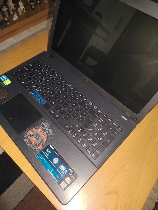 Portátil ASUS X552C