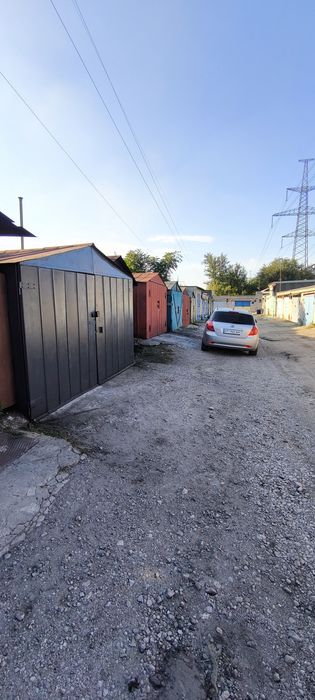 Гараж металлический 2 - 3 Шевченковский в кооперативе между Авраменко Полякова