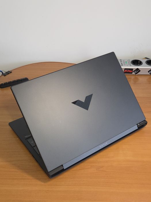 Ігровий ноутбук HP Victus 16-r1058nt| i5-14500HX| RTX 4050| DDR5|144Hz