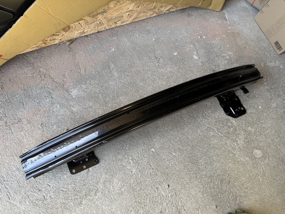 Усилитель бампера Model S підсилювач модел с